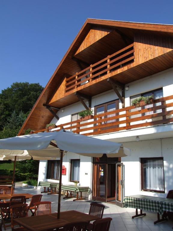 Bed and Breakfast Vadregeny Panzio Эстергом Экстерьер фото